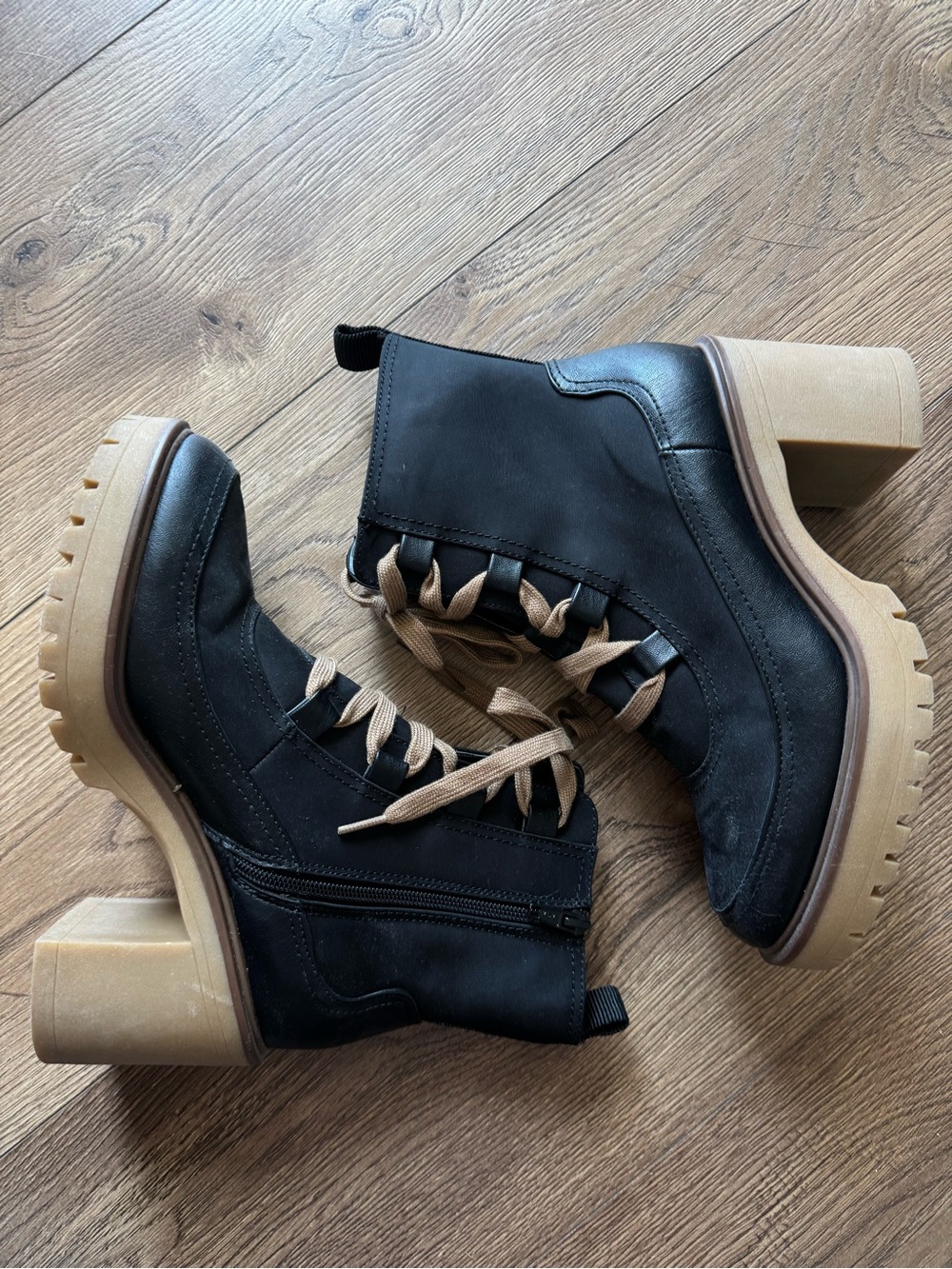 Universal thread Women's Black Lace-Up Chunky Heel Ankle Boots